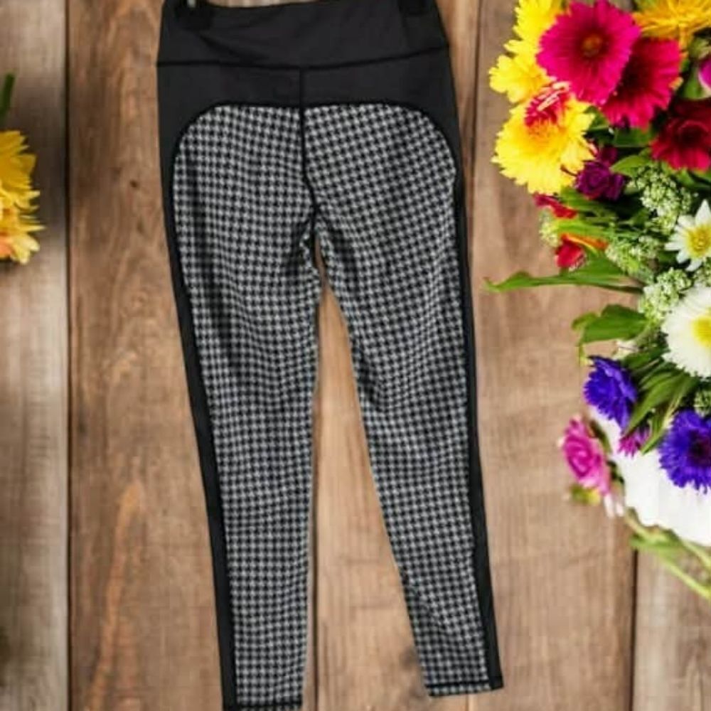White Birch Houndstooth Knit Leggings Size Small New without Tags - Picture 2 of 6